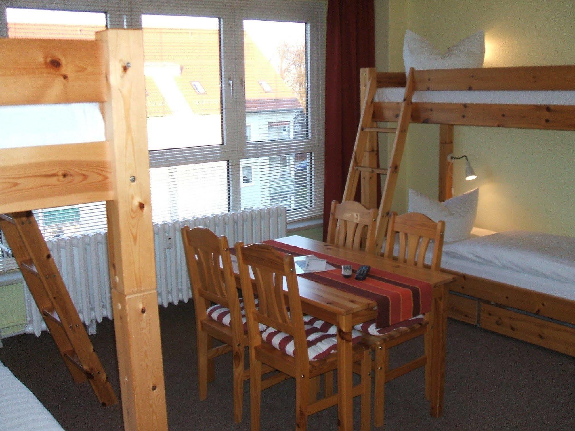 Hostel & Bistro Haus Der Horizonte Bad Doberan Eksteriør billede
